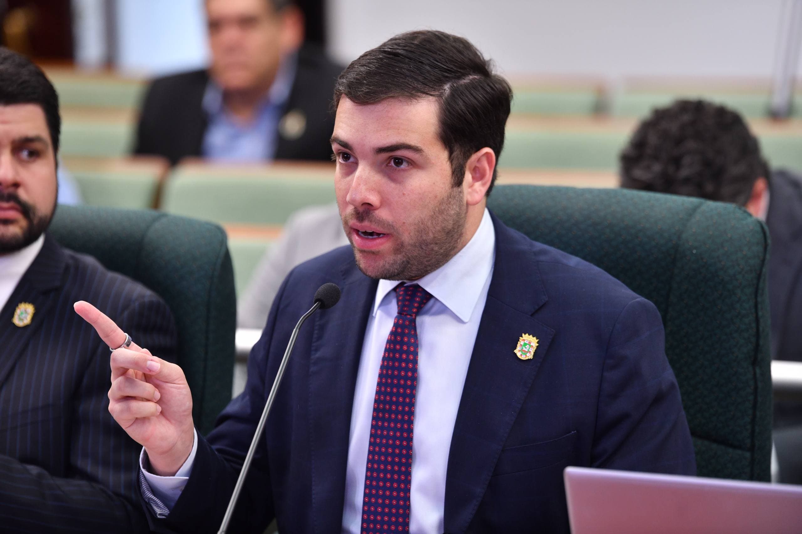 Negrón Reichard Resigns from DDEC