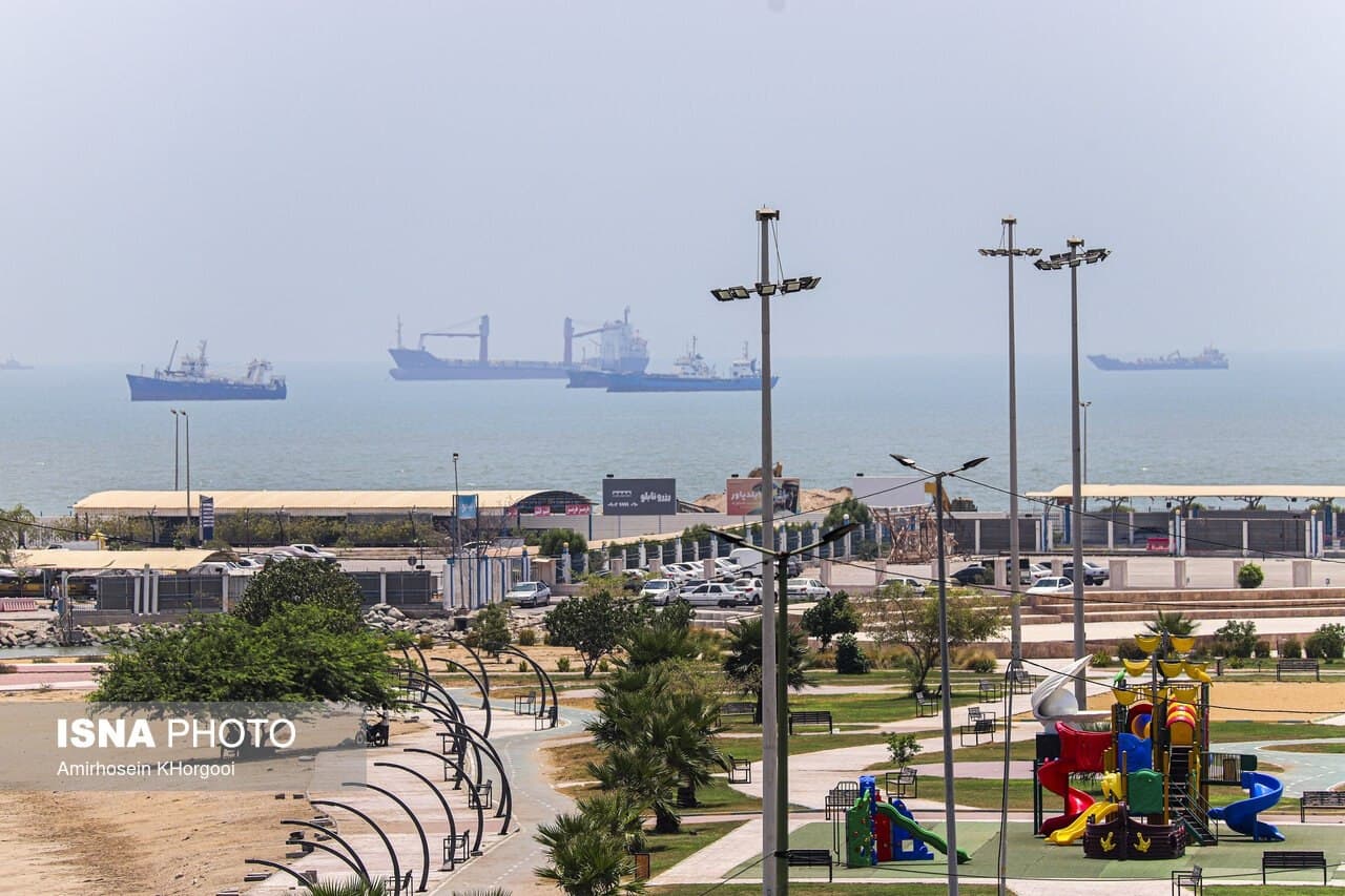 Shipping Industry Calls for Clarity as Traffic Returns to Strait of Hormuz