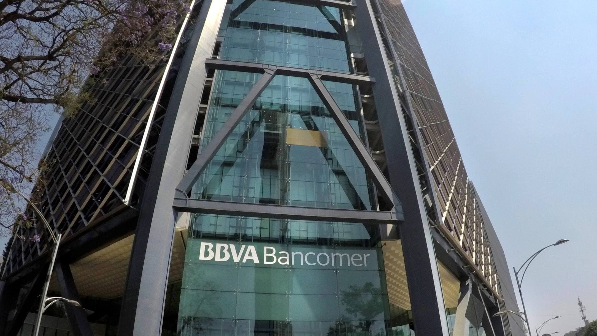 BBVA Cuts Mexico’s 2026 Growth Forecast to 1.2% Amid Slower Investment and Consumer Spending