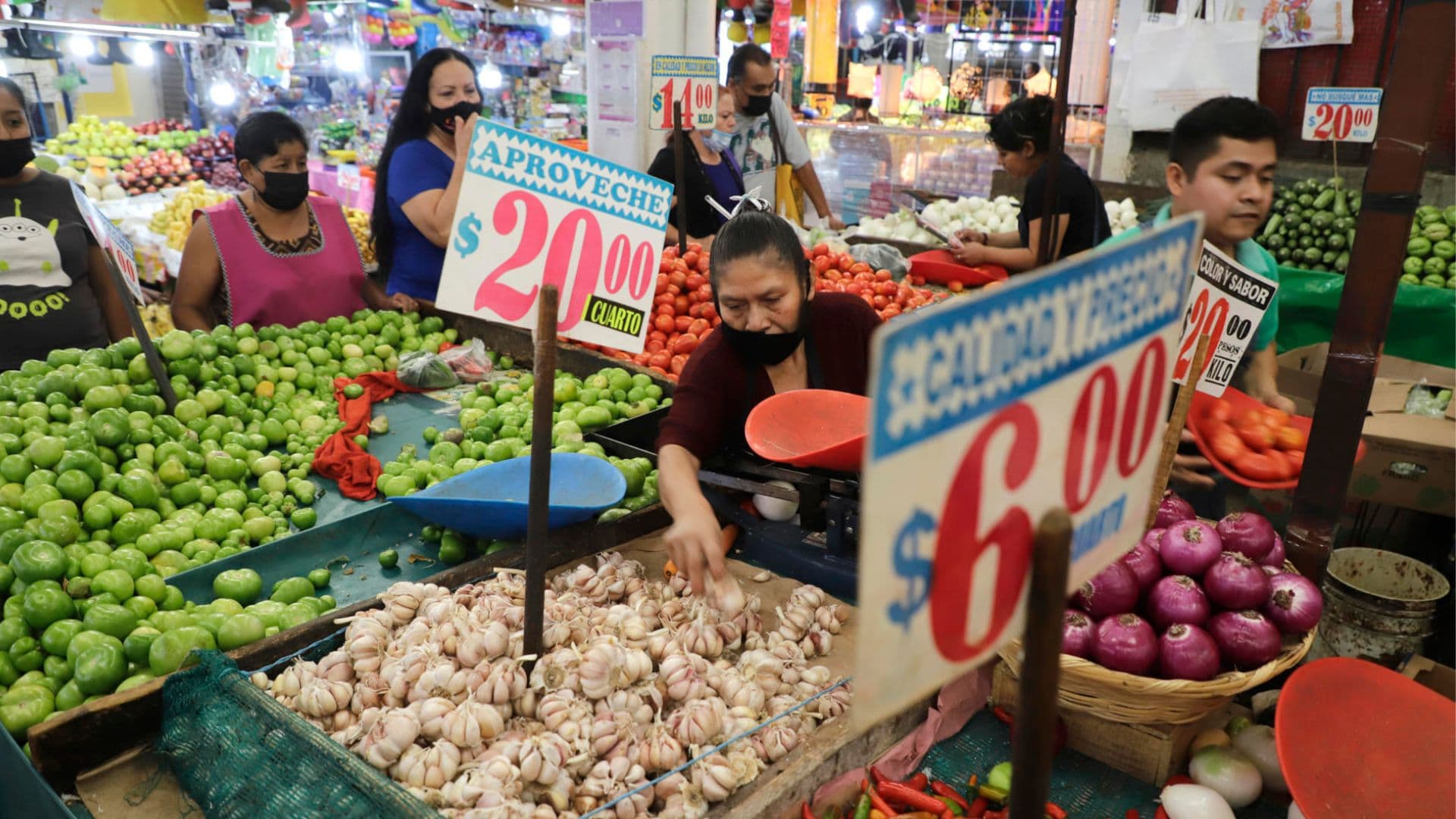 Mexico’s Inflation Slows to 3.55% in Mid-June as Consumer Prices Ease