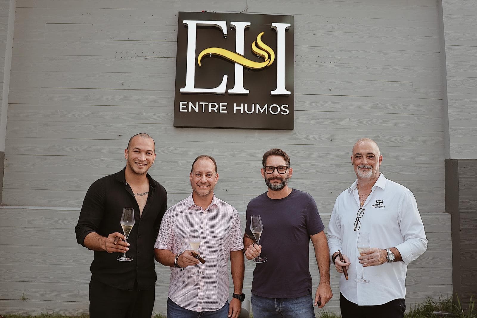 Entre Humos® Signs Its First Franchise Agreement to Open at Riviera Marketplace