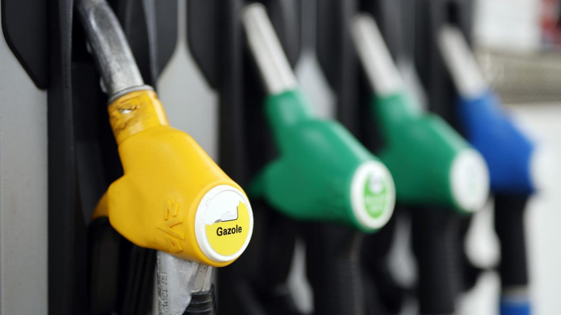 Brent Oil Jumps 3% After Tanker Attack Near Strait of Hormuz