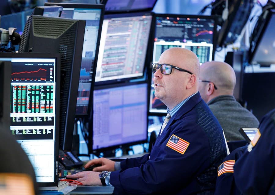 Wall Street Closes Mixed After U.S. Inflation Moderates in July