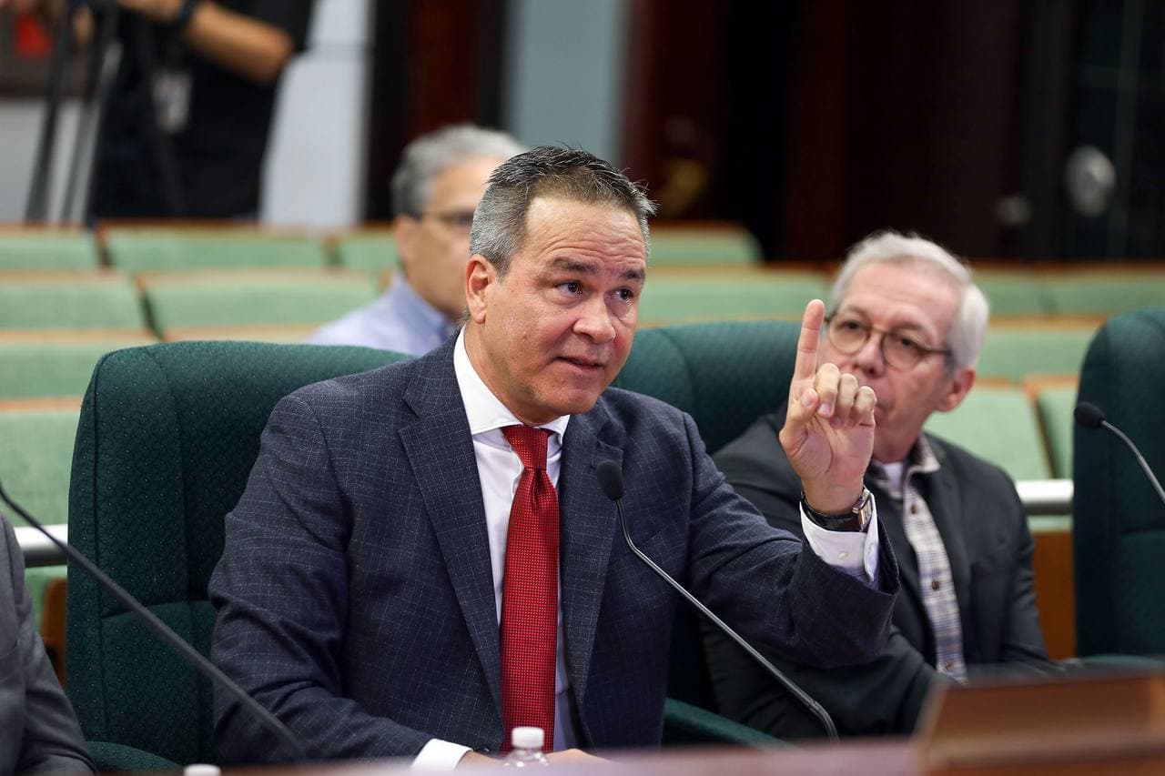 Energy Bureau Defends Genera Budget, Citing Federal Funding Strategy