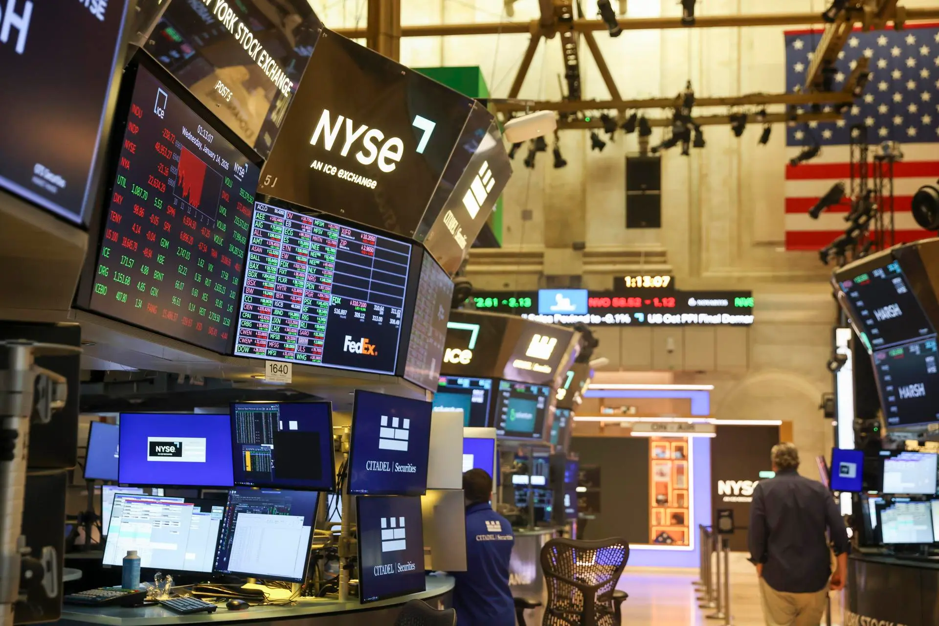 Wall Street Opens Lower Despite Strong Jobs Report as Tech Selloff Weighs on Markets